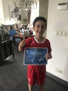 Balian (7) heeft zijn typediploma op zak!